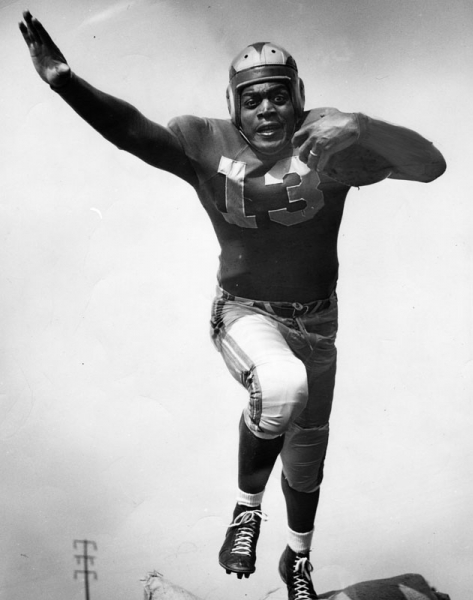 Rams running back Kenny Washington at practice in 1948