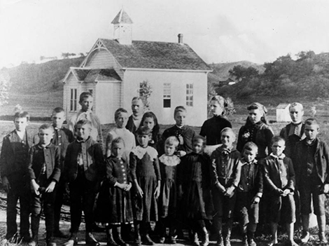 Students at Eagle Rock's first elementary school in 1888