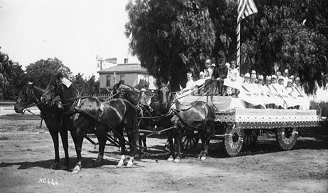 Wagon decorated for July 4th
