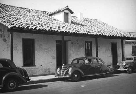 Santa Barbara Square