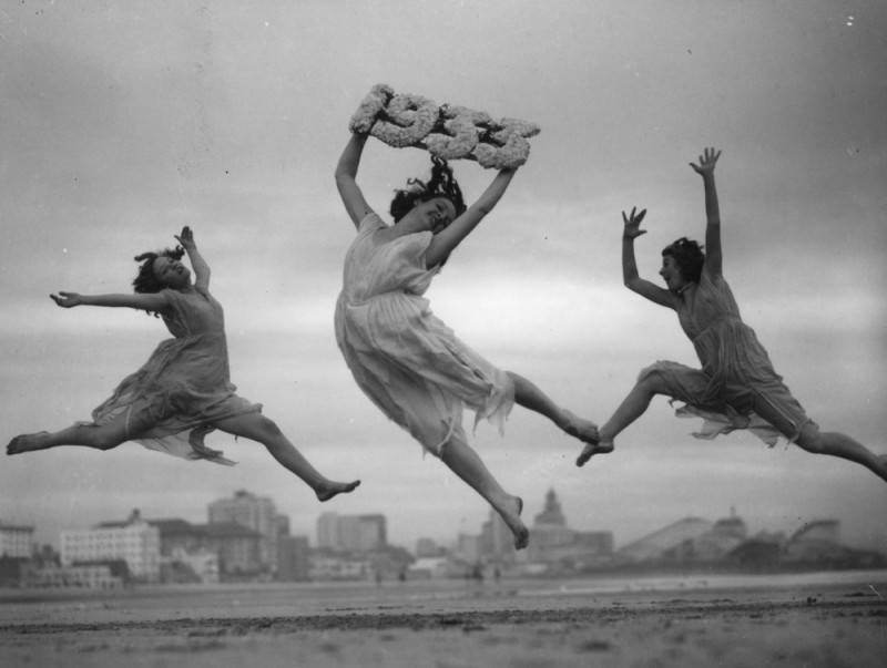 Grecian beach beauties welcome the New Year