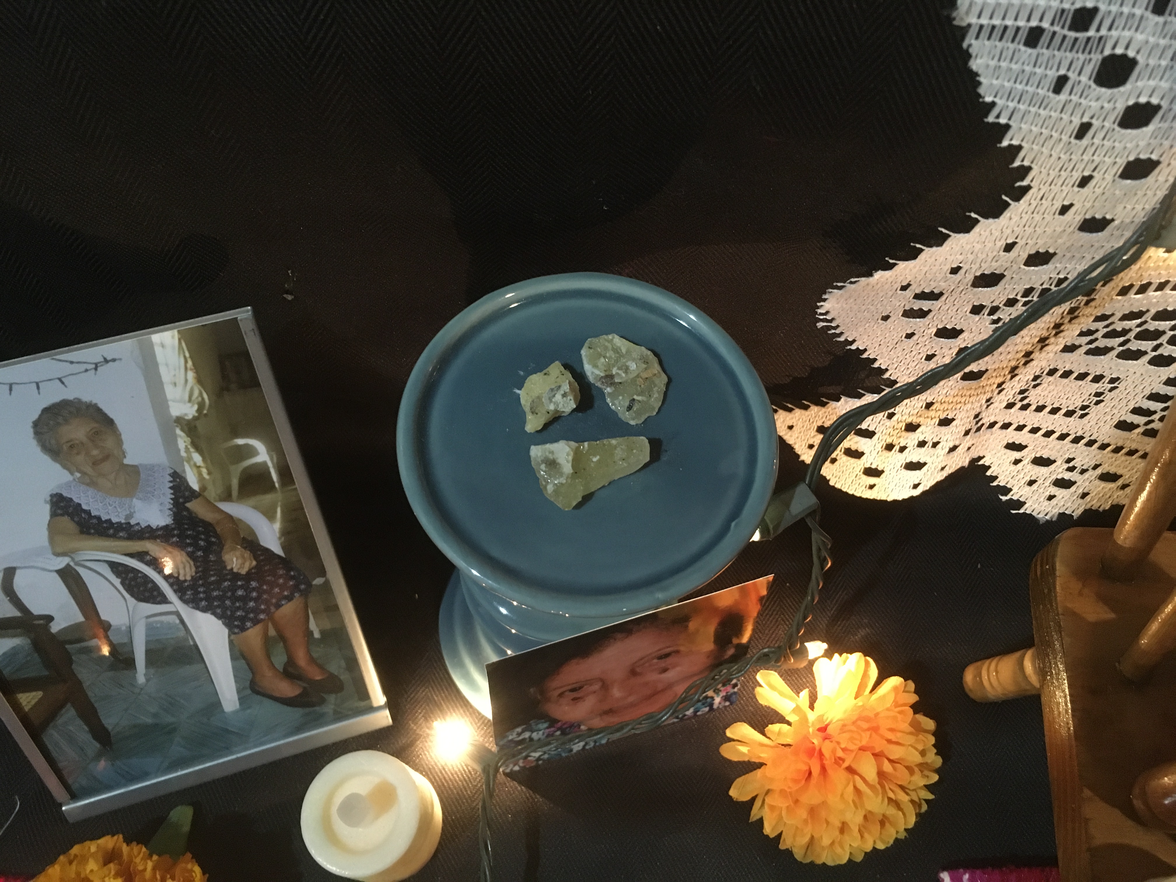 inscence at an alter