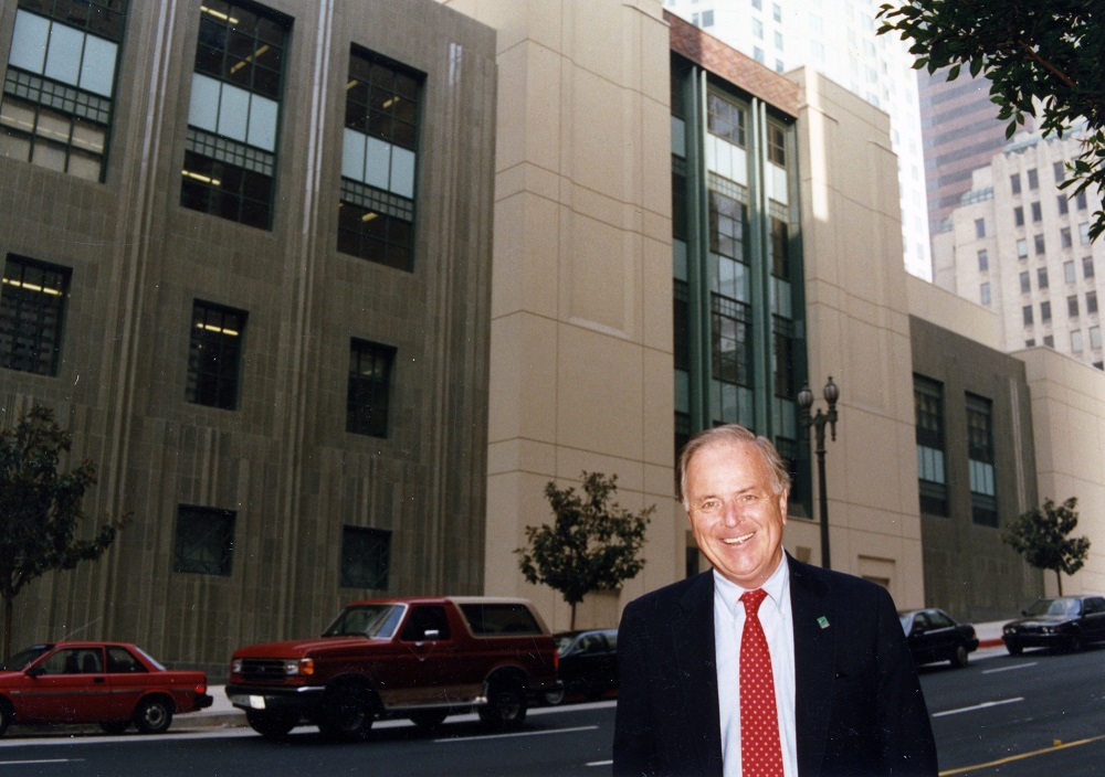 Richard Riordan in front of the library