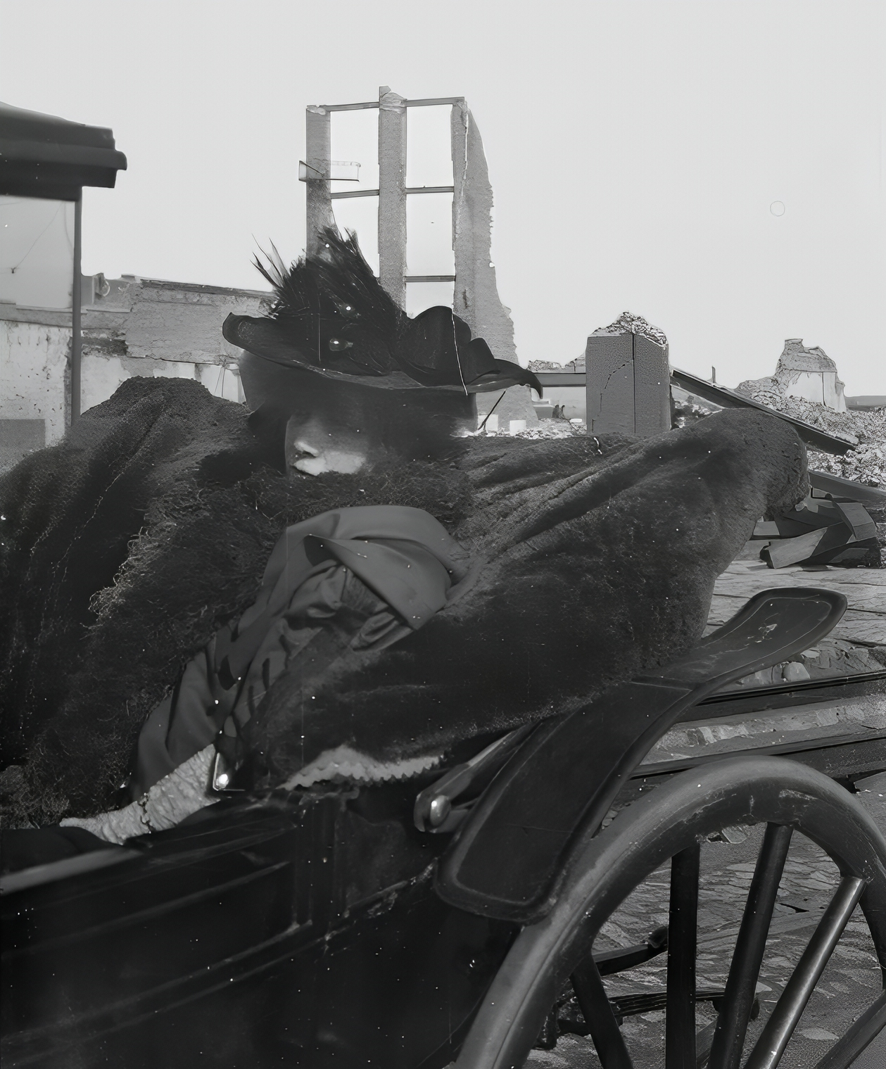 Bernhardt touring the ruins of San Francisco