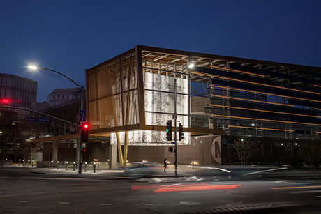 El Aliso artwork adorning the Division 13 Bus Maintenance and Operations Facility